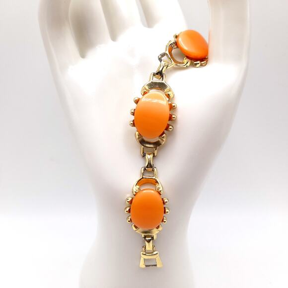Vintage Orange Moonglow Bracelet, Gold Tone, 7", 1950s - Picture 3 of 10